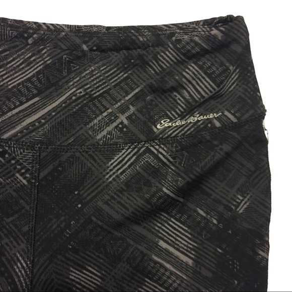 EDDIE Bauer black with gray print crop legging - Picture 5 of 6